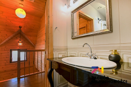 Luksus pod Strzechą z Prywatnym Pomostem